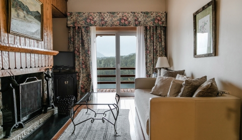 Lake Suite