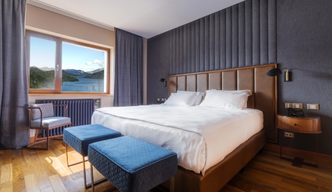 Superior Lake Room